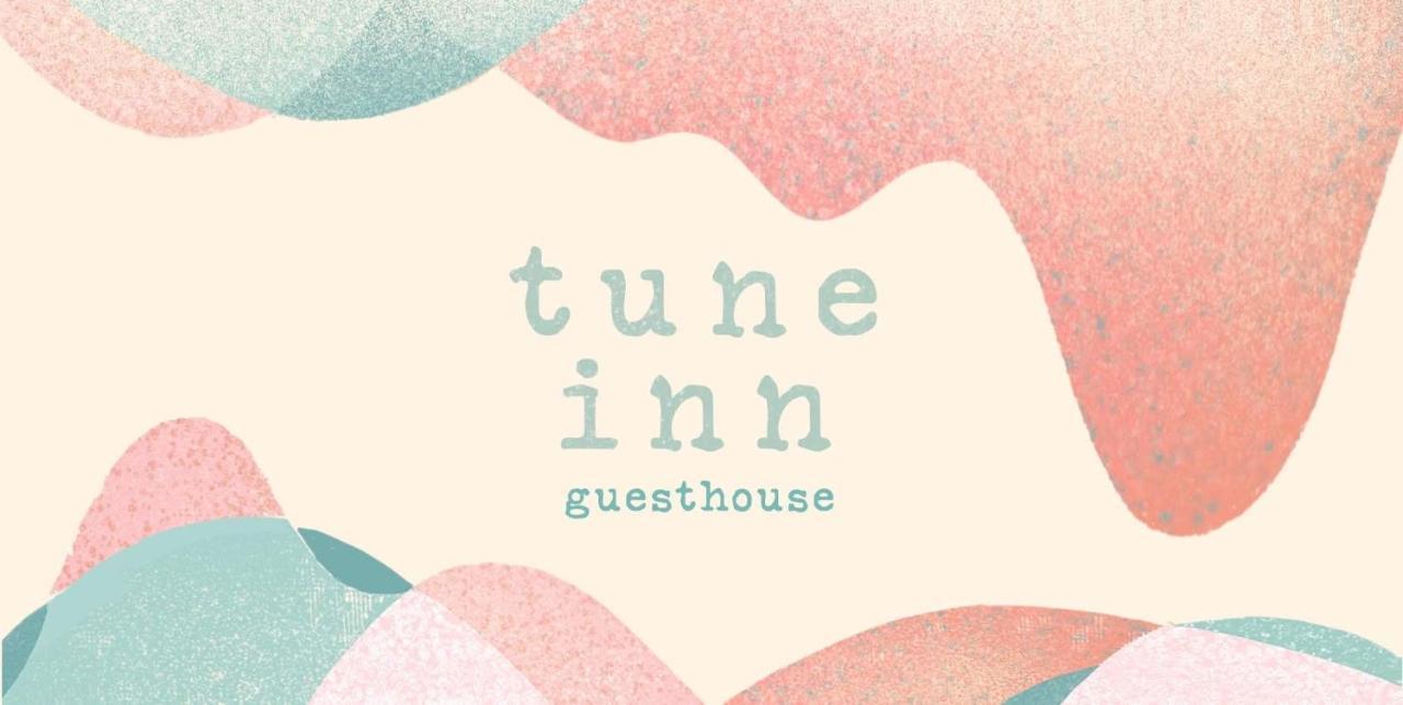 Tune Inn Activity Guesthouse- Over 24'S Ypsos Exterior foto